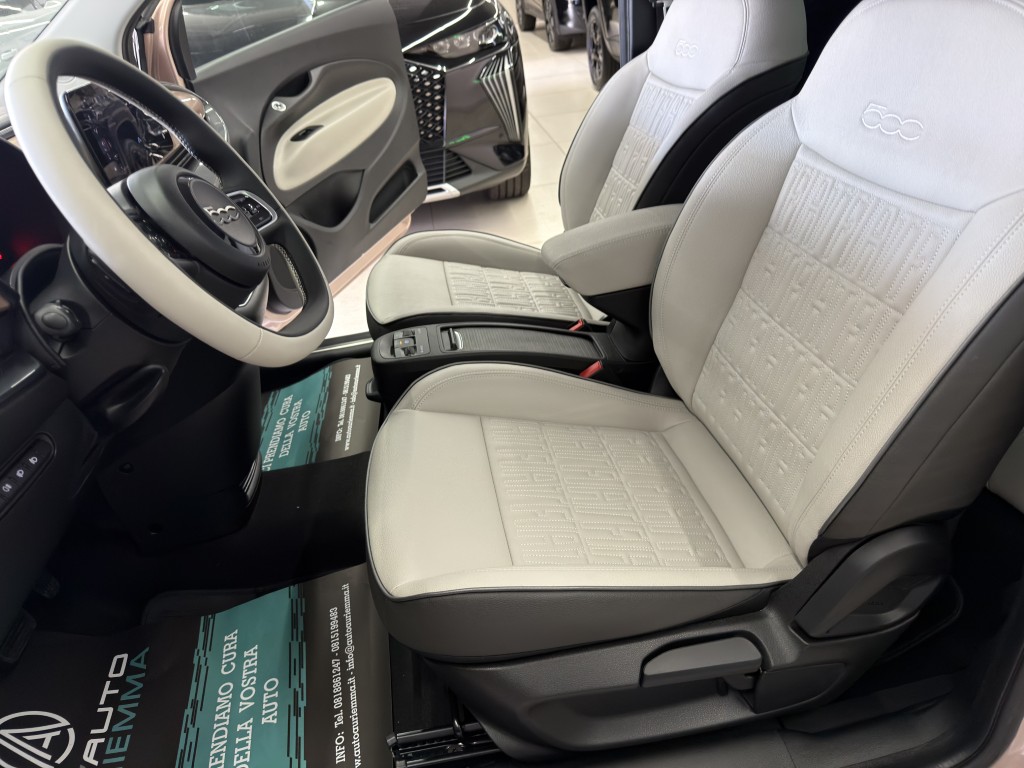 FIAT 500E KM0 LA PRIMA 320 KM